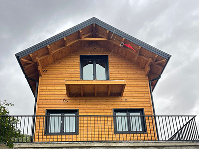 Shtepi pushimi me derrase, sipas projektit Shtepi pushimi me derrase, sipas projektit